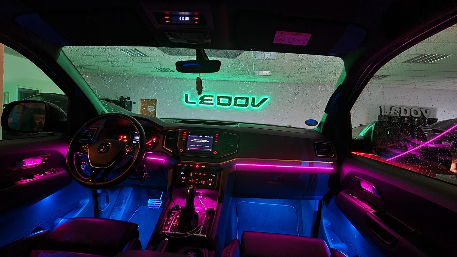 Volkswagen VW Amarok – LED Ambientebeleuchtung inkl. Einbau