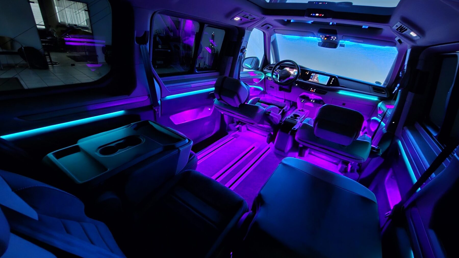 VW T7 Ambientebeleuchtung Nachrüstung mit LED-Technik